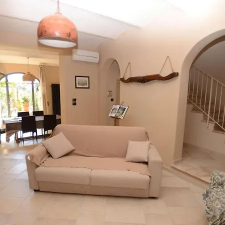 Charming Cottage, In The Village Of Holiday home Lari